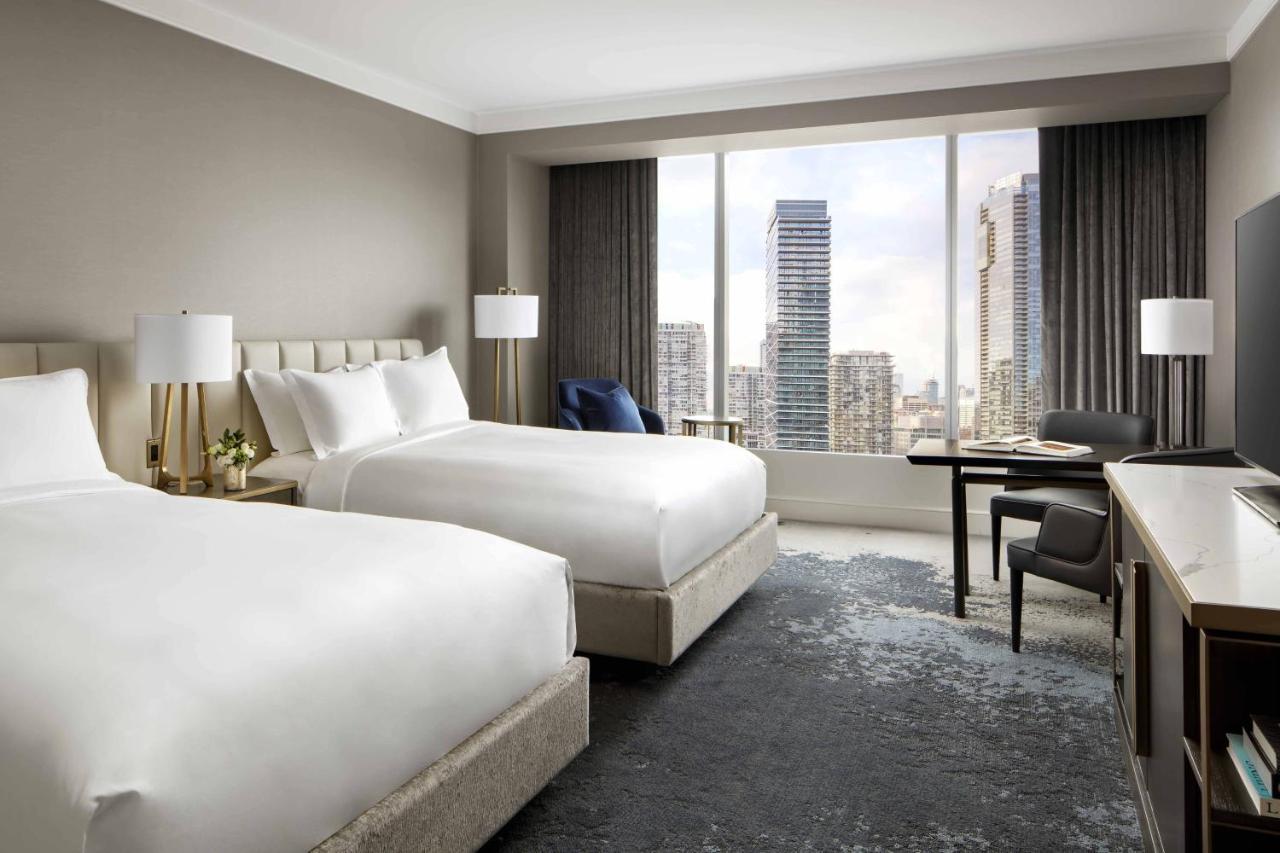 The Ritz-Carlton, Toronto Hotel Exterior photo
