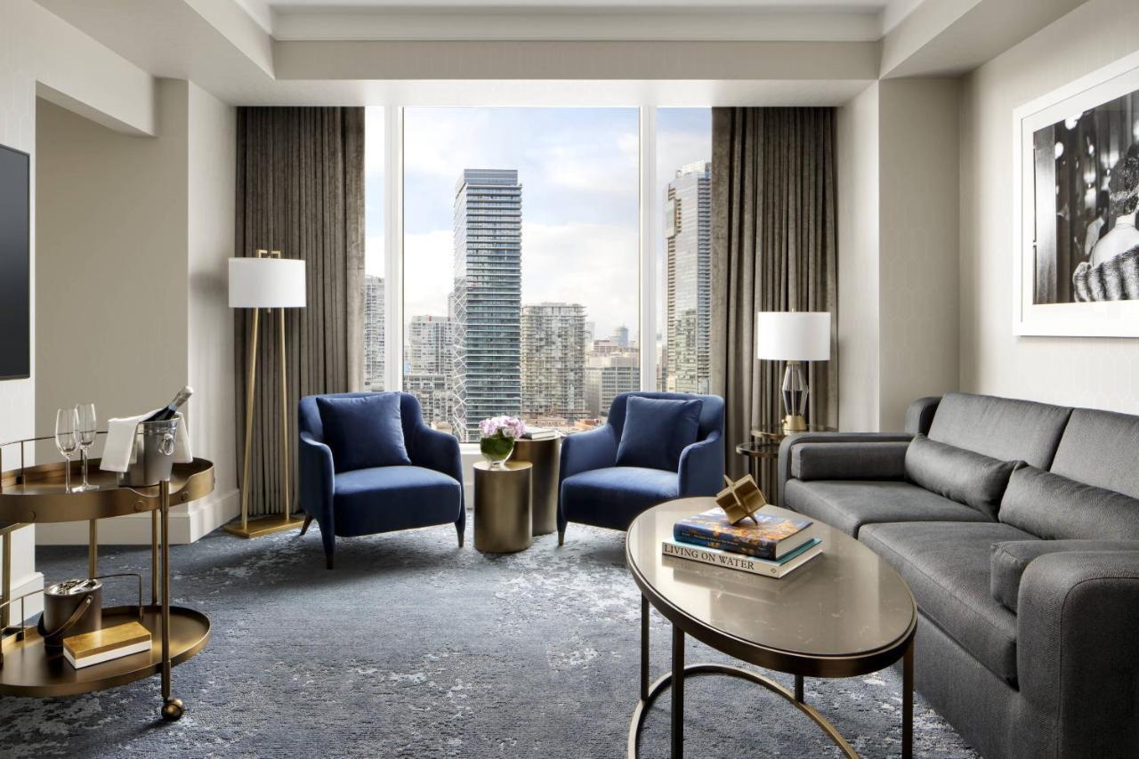 The Ritz-Carlton, Toronto Hotel Exterior photo