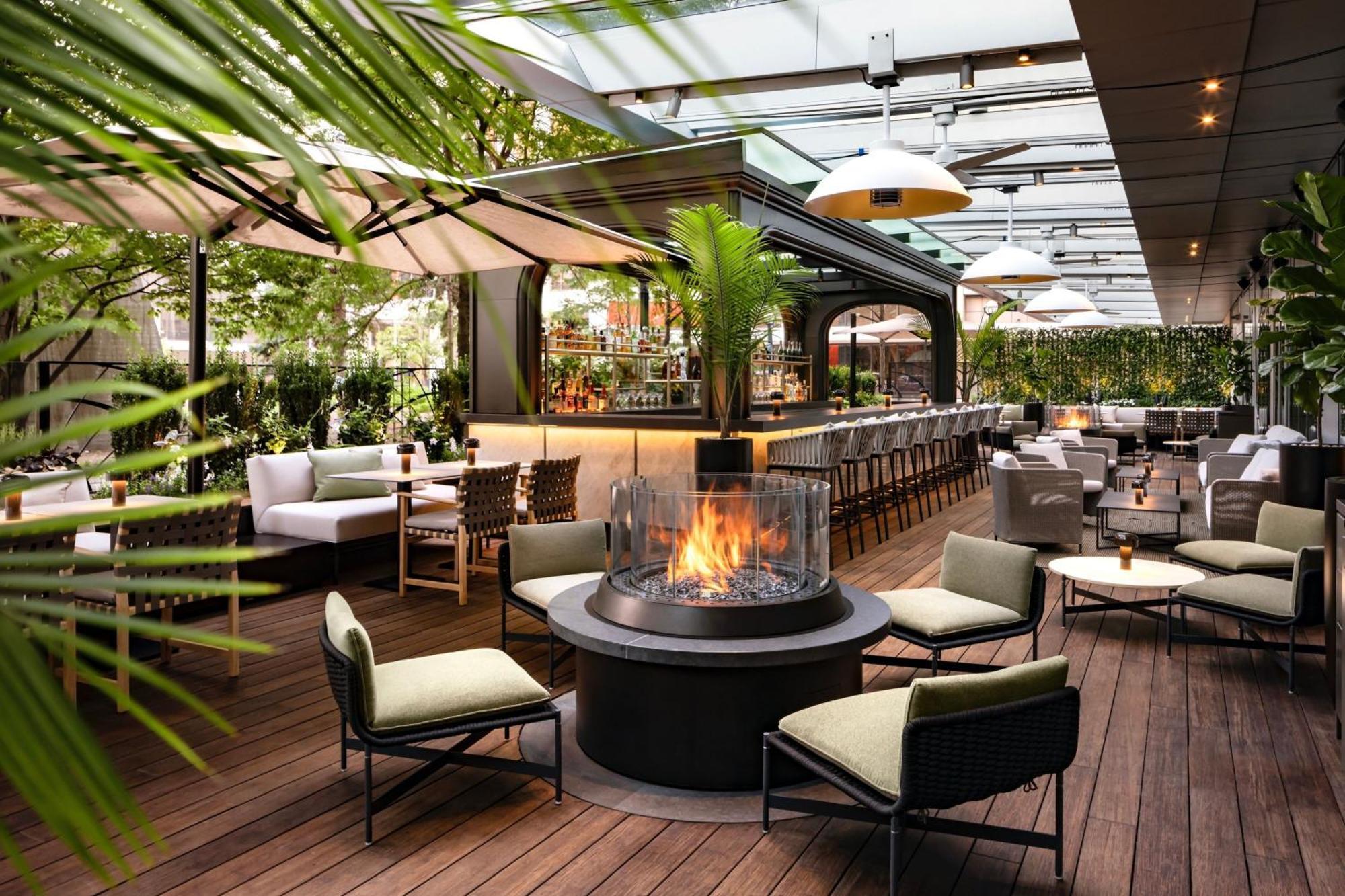 The Ritz-Carlton, Toronto Hotel Exterior photo