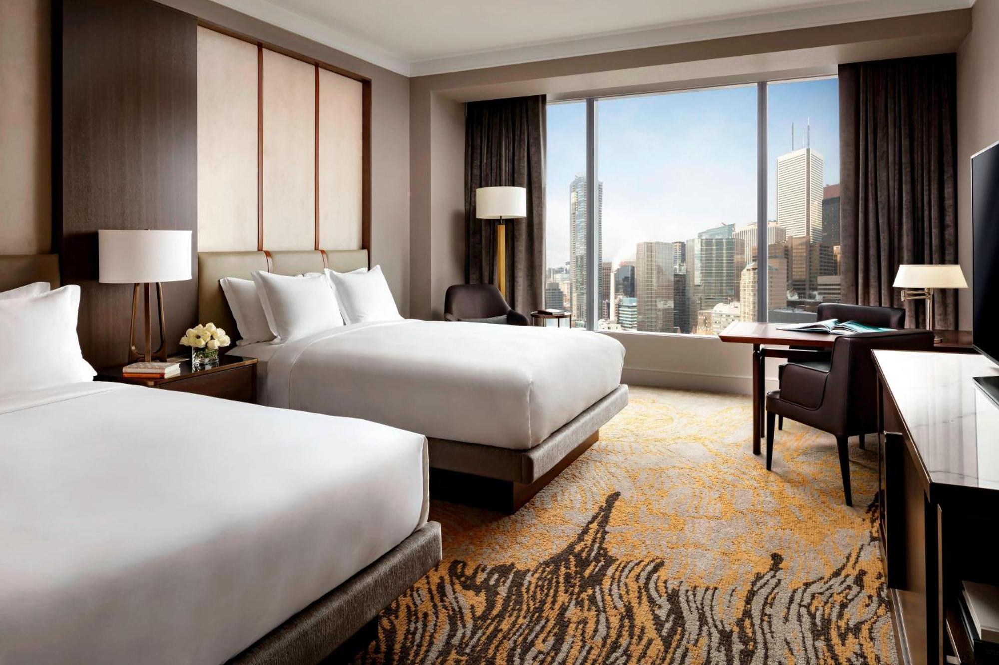 The Ritz-Carlton, Toronto Hotel Exterior photo